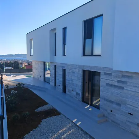White Hills וילה